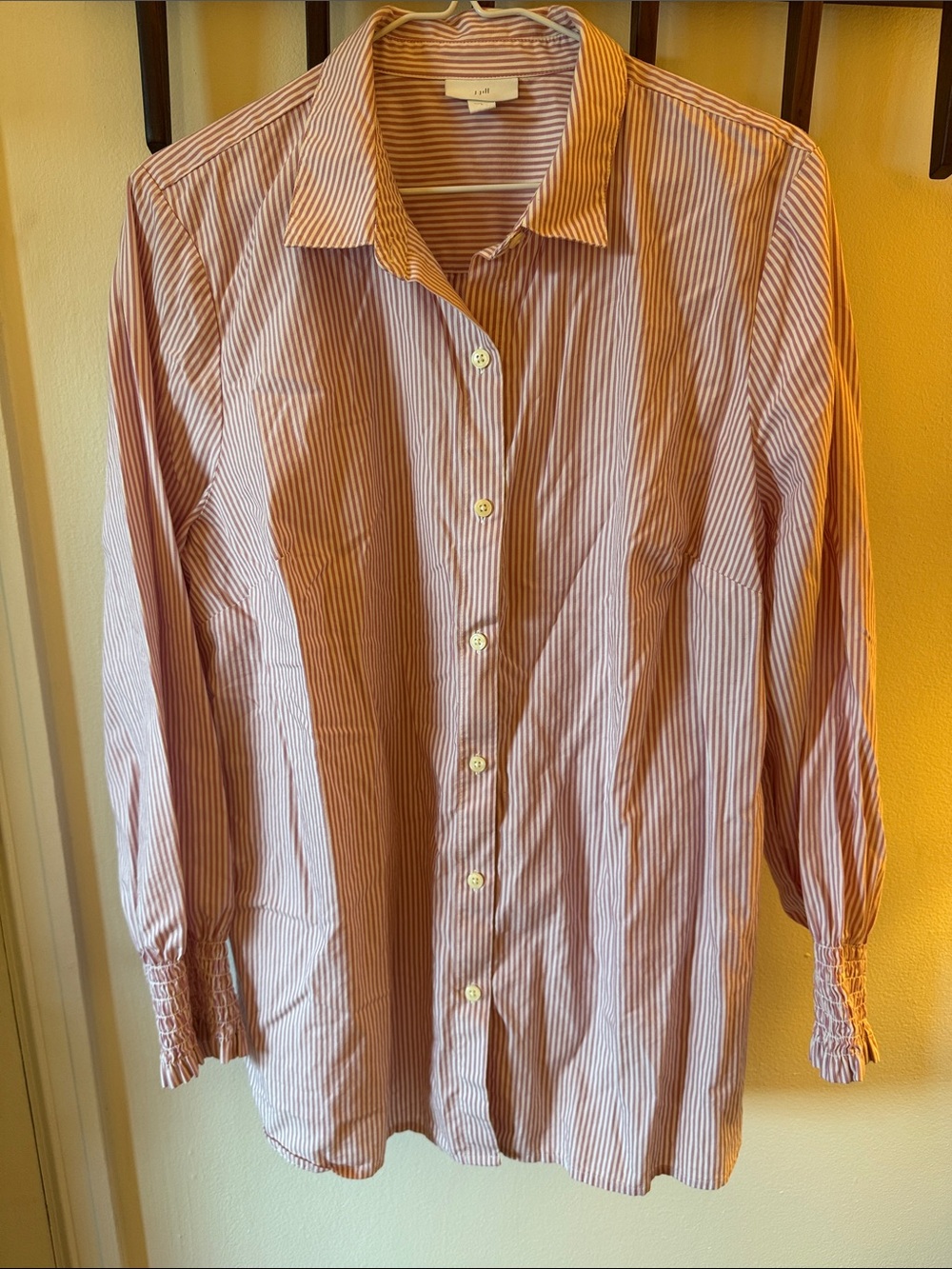 J Jill Women’s Pink and White Narrow-Stripe Button-Up Shirt with Smocked Cuffs